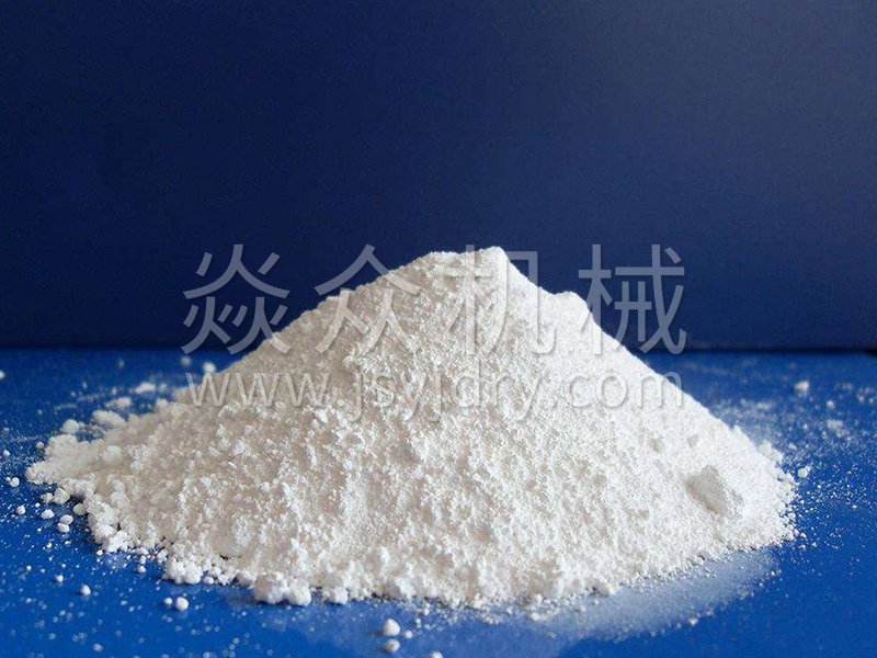 干燥后的二氧化钛粉末